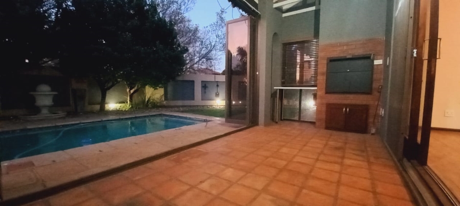 3 Bedroom Property for Sale in Van Der Hoff Park North West